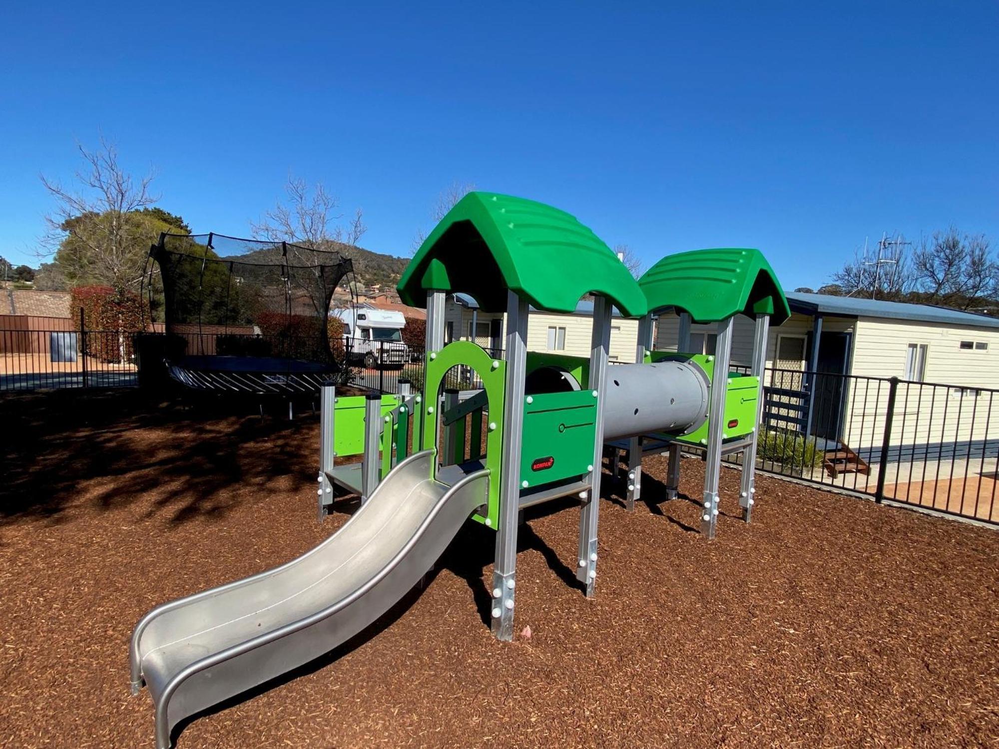 Crestview Tourist Park Hotell Queanbeyan Eksteriør bilde