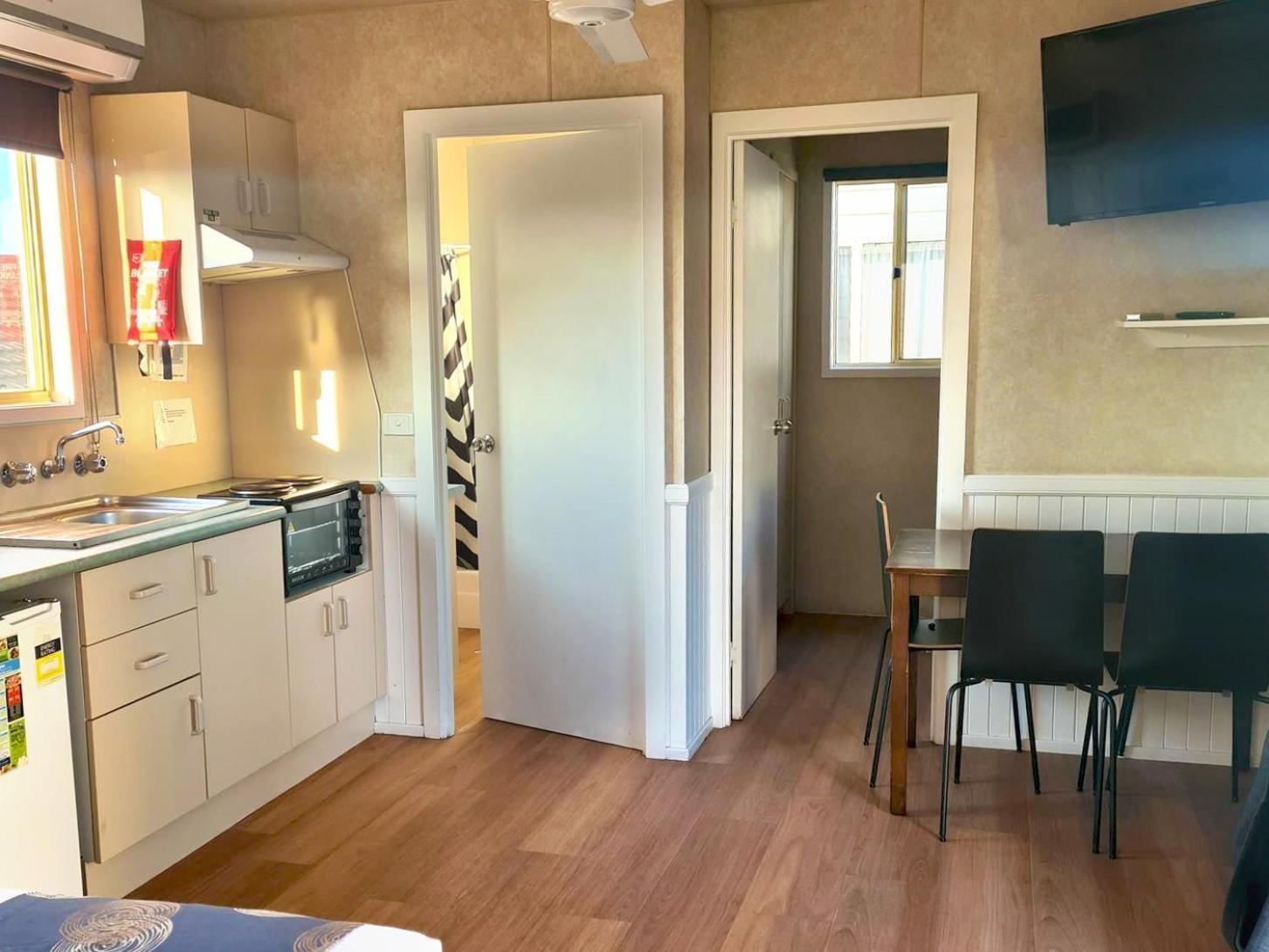 Crestview Tourist Park Hotell Queanbeyan Eksteriør bilde