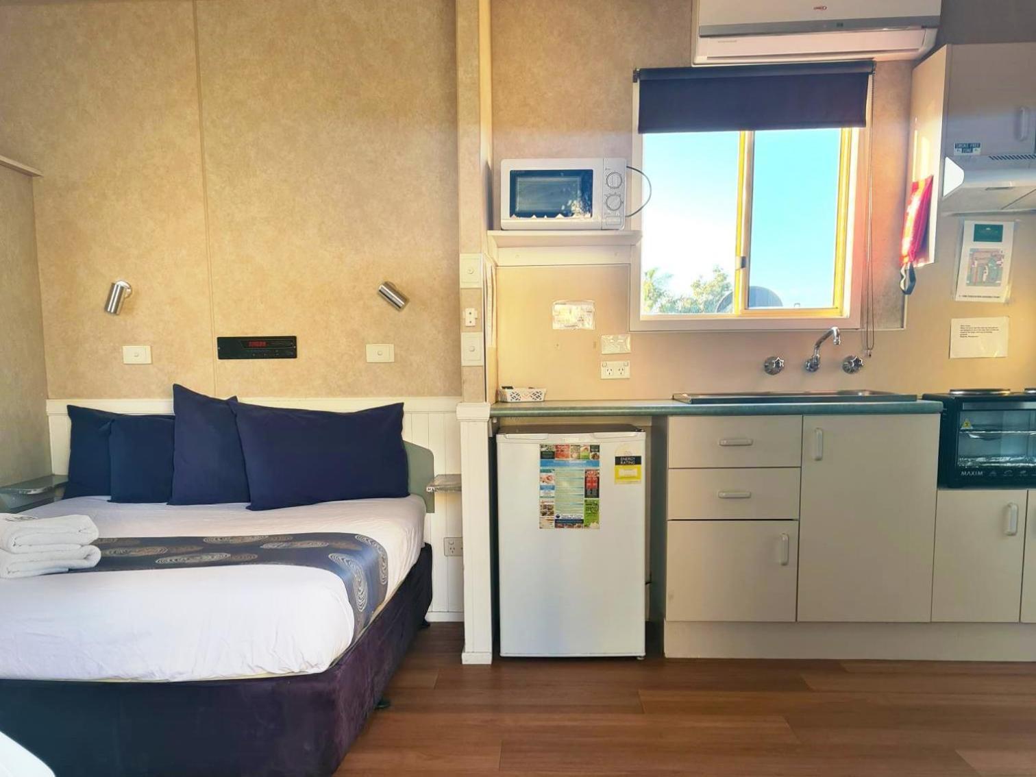 Crestview Tourist Park Hotell Queanbeyan Eksteriør bilde