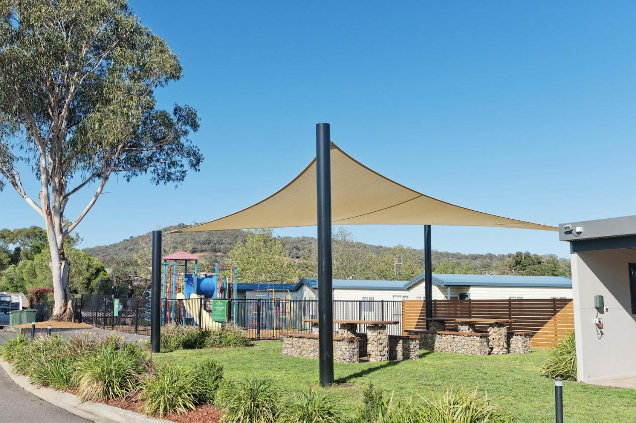 Crestview Tourist Park Hotell Queanbeyan Eksteriør bilde