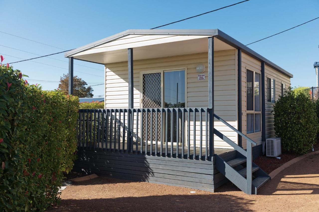 Crestview Tourist Park Hotell Queanbeyan Eksteriør bilde