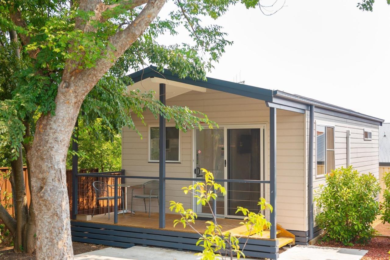Crestview Tourist Park Hotell Queanbeyan Eksteriør bilde