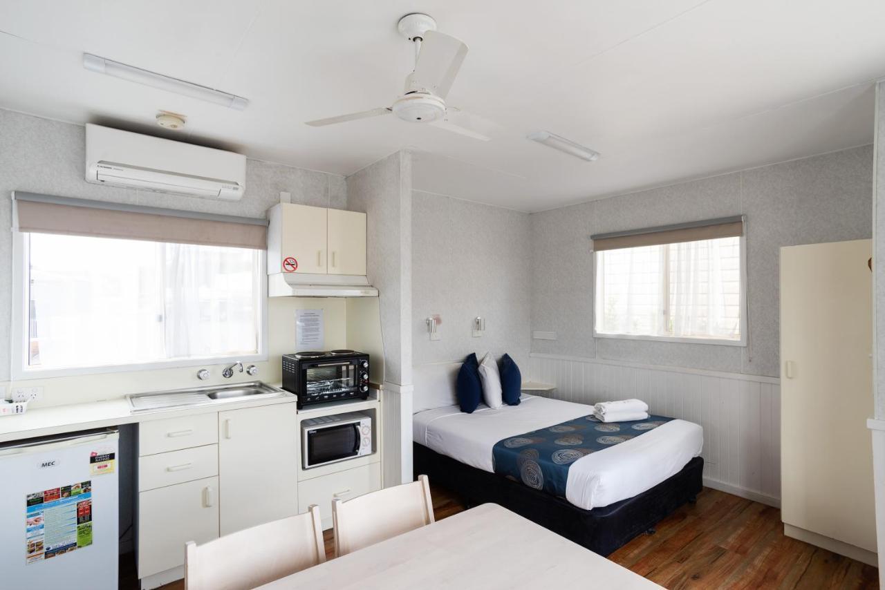 Crestview Tourist Park Hotell Queanbeyan Eksteriør bilde
